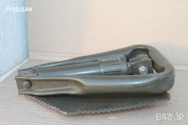 Немска военна сгъваема лопата, снимка 4 - Антикварни и старинни предмети - 48868252