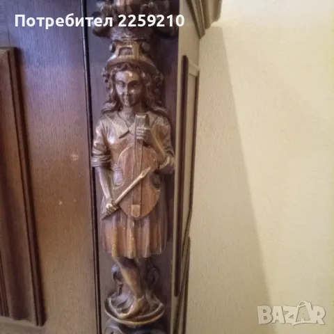 Богато резбован бюфет в неоренесансов стил - Библиотеки, Офиси, Витрини, снимка 2 - Бюфети - 48964552