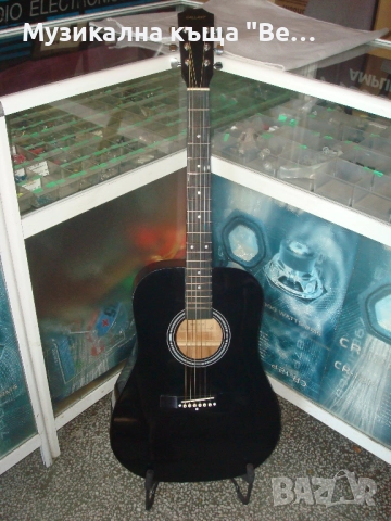 Акустична китара с метални струни 