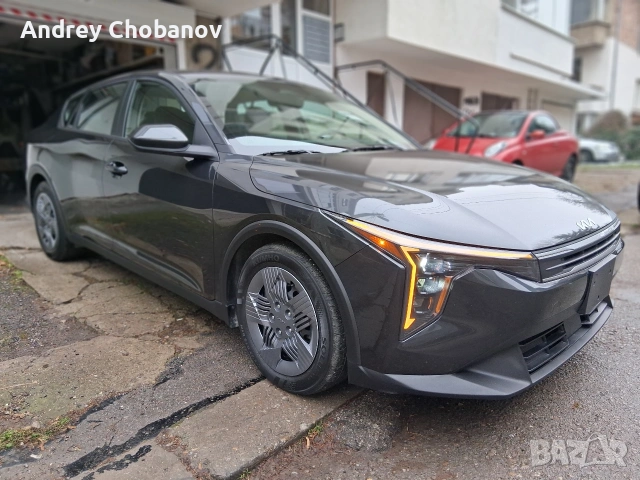 Киа К4 LX 2.0i 18 500km, снимка 2 - Автомобили и джипове - 52823838