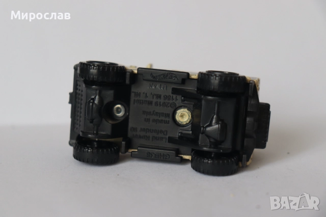 1/64 HOT WHEELS LAND ROVER DEFENDER 90 КОЛИЧКА МОДЕЛ, снимка 6 - Колекции - 52919415