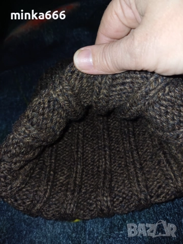 Топла ръчно плетена мъжка шапка, снимка 3 - Шапки - 52960342