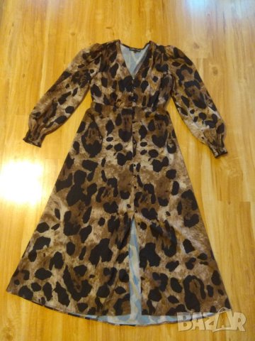 Рокля с дълъг ръкав 