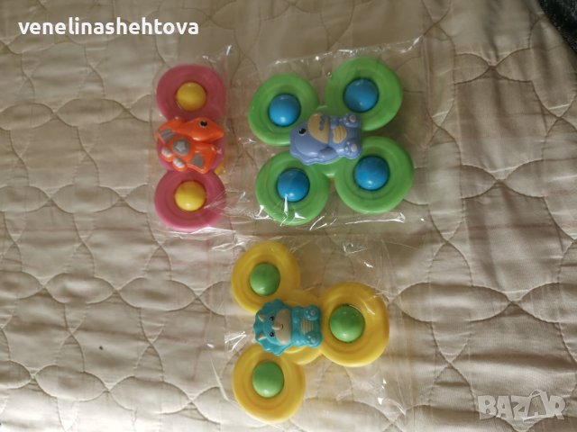 Комплект 3 броя бебешки спинери динозаври, снимка 2 - Дрънкалки и чесалки - 42652659