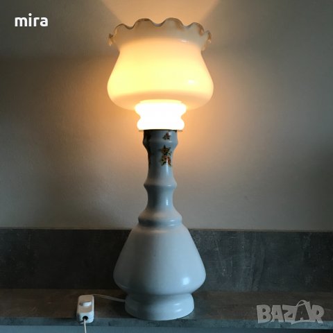 Нощна лампа с основа от фин порцелан, снимка 3 - Настолни лампи - 40178227