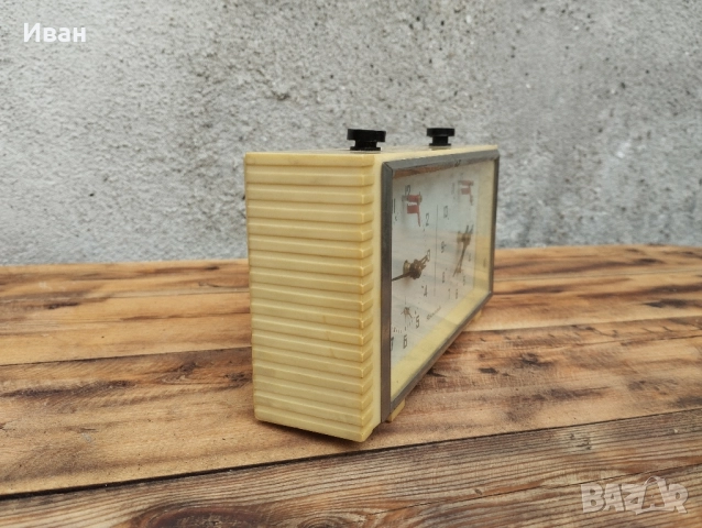 Руски часовник за шах Янтар , снимка 3 - Антикварни и старинни предмети - 52457793