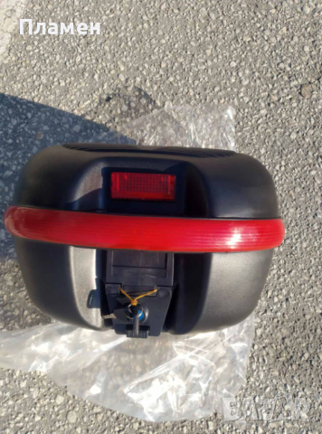 Мото Куфар, багажник, бокс за мотор, скутер 40х40х27 см. 32 литра 2 ключа