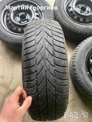 Продавам гуми с джанти, снимка 4 - Части - 52678685