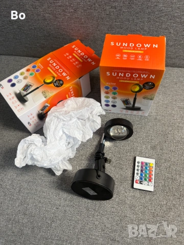 RGB Sundown Mood Lamp с дистанционно – sunset лампа, нова (2 броя], снимка 5 - Друга електроника - 53414969