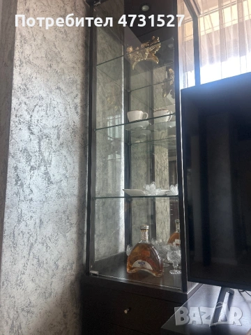 Шкаф витрина, снимка 2 - Секции и витрини - 53844635