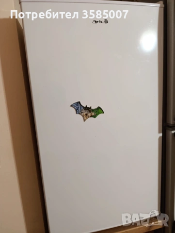 Хладилник Arielli ARS-90DT – отличен, компактен и икономичен (гр. Варна), снимка 5 - Хладилници - 53845773