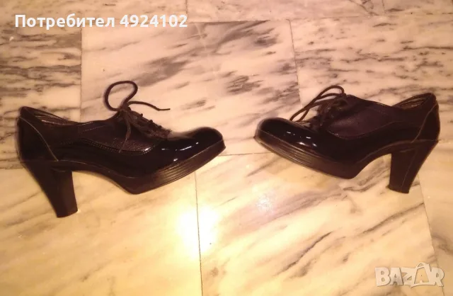 Лачени обувки на висок ток в чудесно състояние , снимка 2 - Дамски обувки на ток - 55729496