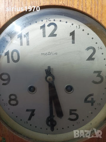 стар полски часовник метрон работещ, снимка 4 - Стенни часовници - 51087754