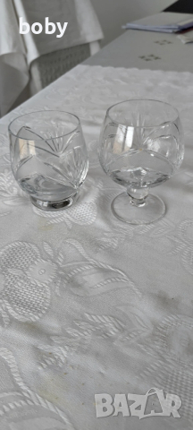 Продавам кристални чаши 