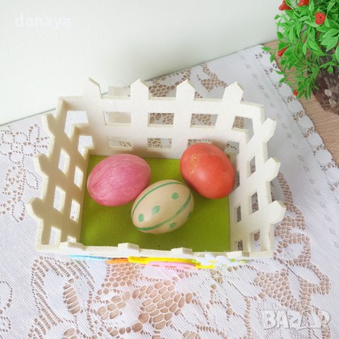 2738 Великденски панер за яйца с декорация пиле, снимка 2 - Декорация за дома - 35852033
