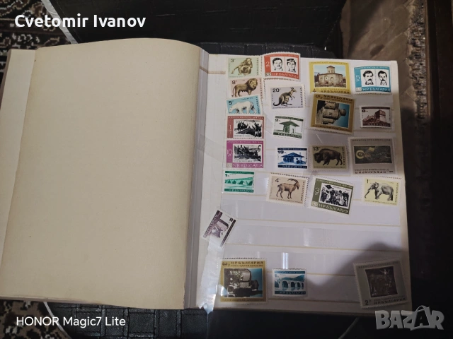 Колекционерски марки албум , снимка 2 - Колекции - 53861135