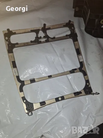 Средна конзола за mercedes w203 , снимка 2 - Части - 48410895