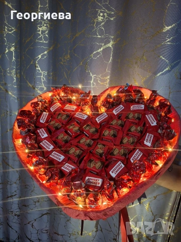 ПРОМОЦИЯ до края на февруари‼️💐✨️ Светещи, ръчно изработени букети "DESS"🦋✨️🎁, снимка 15 - Подаръци за жени - 47676632