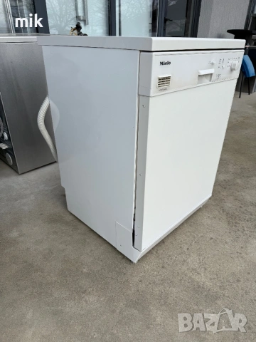 Свободностояща съдомиялна Миеле 60 см , снимка 3 - Съдомиялни - 53607659