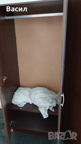 Подарявам 4-крилен гардероб, снимка 3 - Гардероби - 53396654