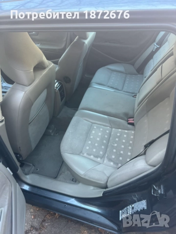 Продава Volvo V70 комби, снимка 6 - Автомобили и джипове - 52420215