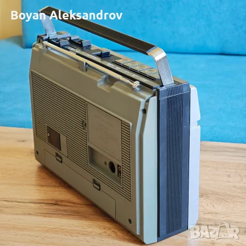 Радиокасетофон Sanyo M2429FZ (1982 г.), снимка 8 - Радиокасетофони, транзистори - 55875673