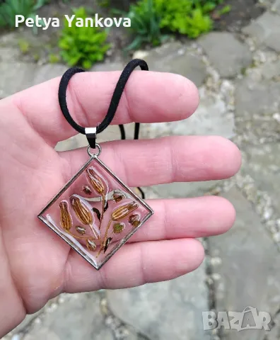 Колие от естествени цветя , снимка 4 - Колиета, медальони, синджири - 46654375