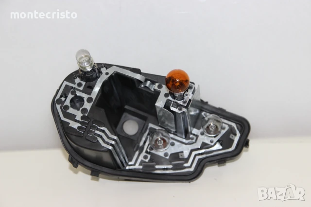 Дясна платка стоп Seat Ibiza IV 3 врати хечбек (2008-2017г.) десен ламподържач Сеат Ибиза / 89392910