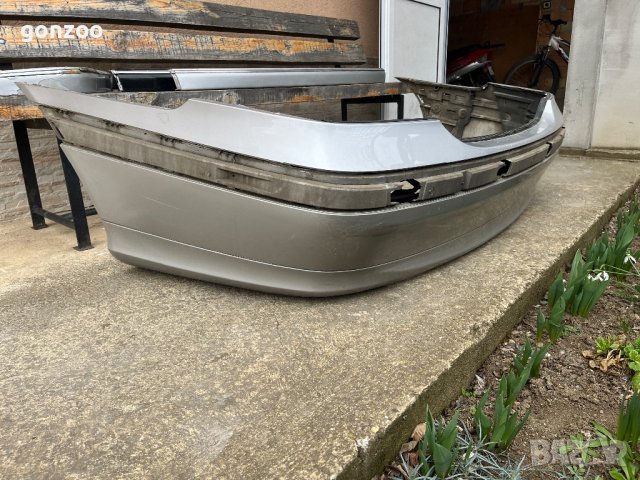 Задна броня и задни врати огледала, снимка 3 - Части - 44371813