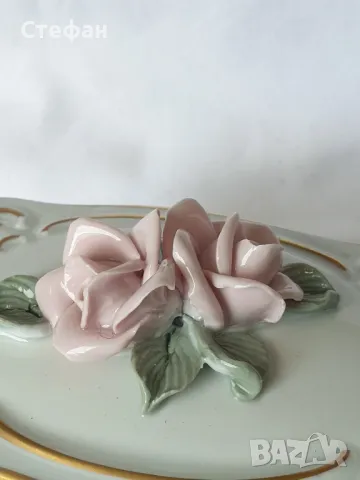 Порцеланова кутийка, снимка 2 - Антикварни и старинни предмети - 50133359