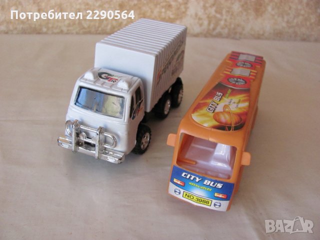 Камион и автобус