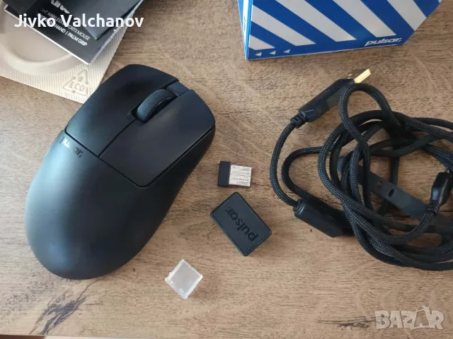 Мишка Pulsar Xlite V3 Large, снимка 5 - Клавиатури и мишки - 55768649