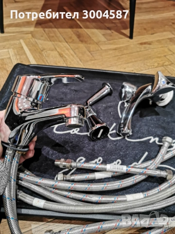 Продавам чисто нов смесител за мивка Roca с подаръци