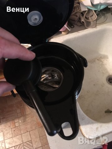 Термос с вградена помпа, снимка 2 - Термоси - 39314809