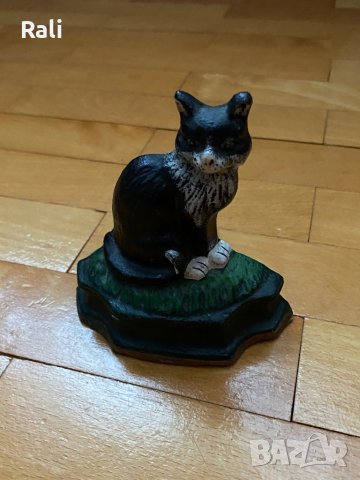 Метална статуетка Котка