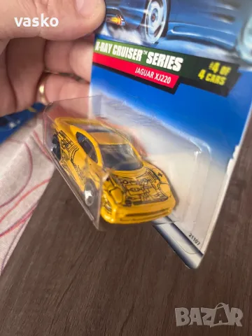 Hotwheels Jaguar XJ220-стар, снимка 2 - Колекции - 49657035