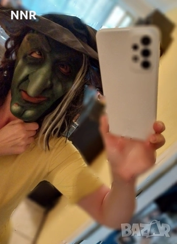 Хелоуин маска на вещица