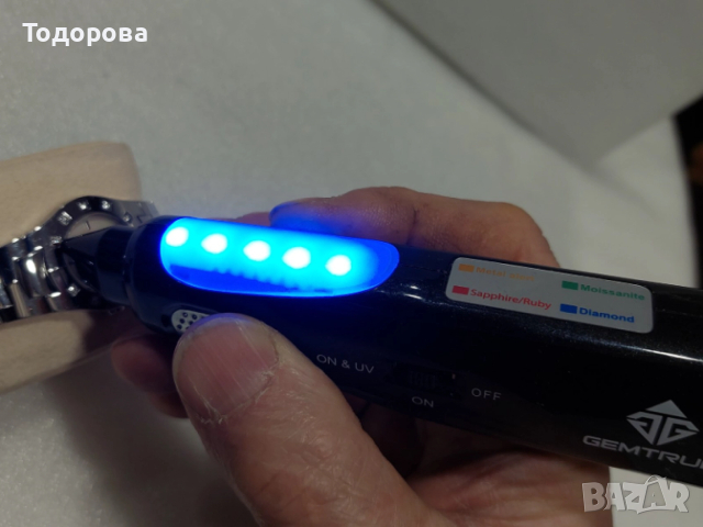 Дамски часовник Tissot с 10 диаманта и седефен циферблат,машина кварц, снимка 14 - Дамски - 52807085