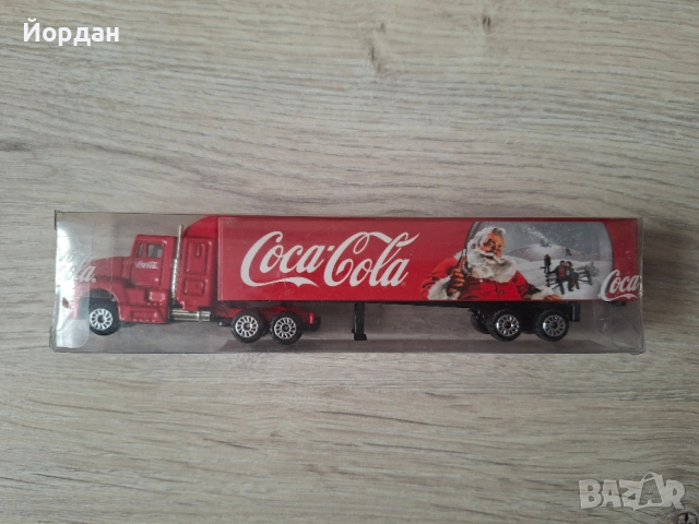 камионче Coca Cola предишни издания , снимка 3 - Коли, камиони, мотори, писти - 53130331