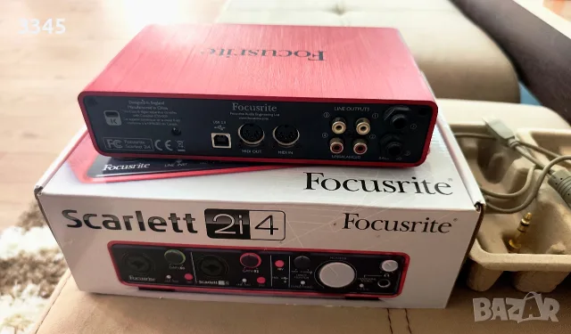 Външен аудио интерфейс Focusrite SCARLETT 2i4 , снимка 2 - Ресийвъри, усилватели, смесителни пултове - 56180929