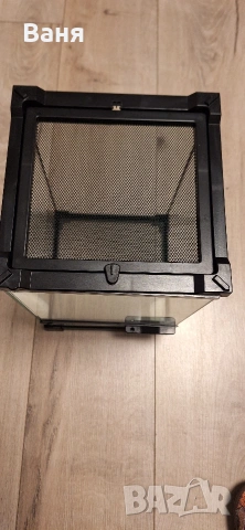 Нов терариум с размери 20х20х30, снимка 2 - Терариуми и оборудване - 53056108