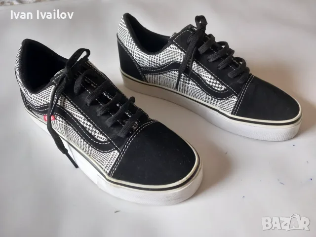 ЧИСТО НОВИ оригинални кецове VANS Old Skool Plaid, Естествен велур, Номер 39 (Стелка 25 см), снимка 2 - Детски обувки - 56021083