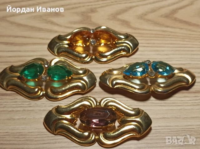 Старинни брошки с кристали 