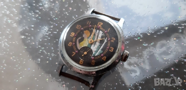 Рядък Руски механичен часовник Нева