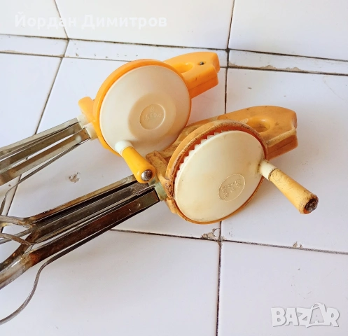 ръчен миксер 2бр., снимка 3 - Антикварни и старинни предмети - 53397002