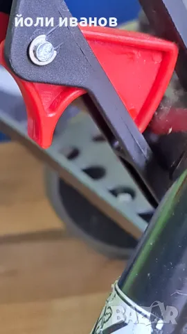 Проходилка за възрастни-ролатор, снимка 4 - Ролатори - 50305152