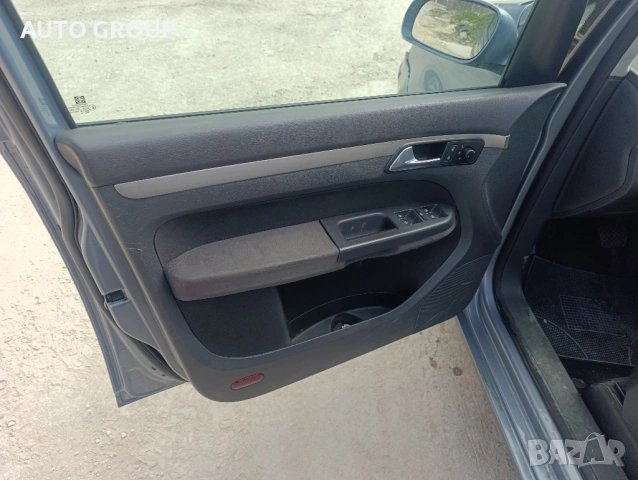 VW Touran / Фолксваген Туран 1,9ТДИ 105к.с. автомат - на части, снимка 6 - Автомобили и джипове - 42725427