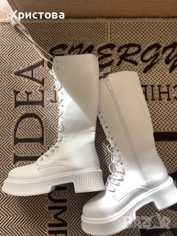 Бели ботуши с връзки, снимка 4 - Дамски ботуши - 49644851