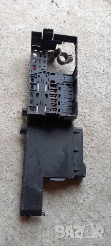 Плюсова клема Opel Insignia, снимка 2 - Части - 52267636