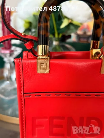Оригинална чанта Fendi, снимка 2 - Чанти - 55904463